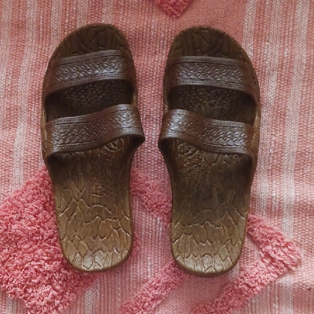 Pali Hawaii Brown 2 Strap Slide On Sandals
